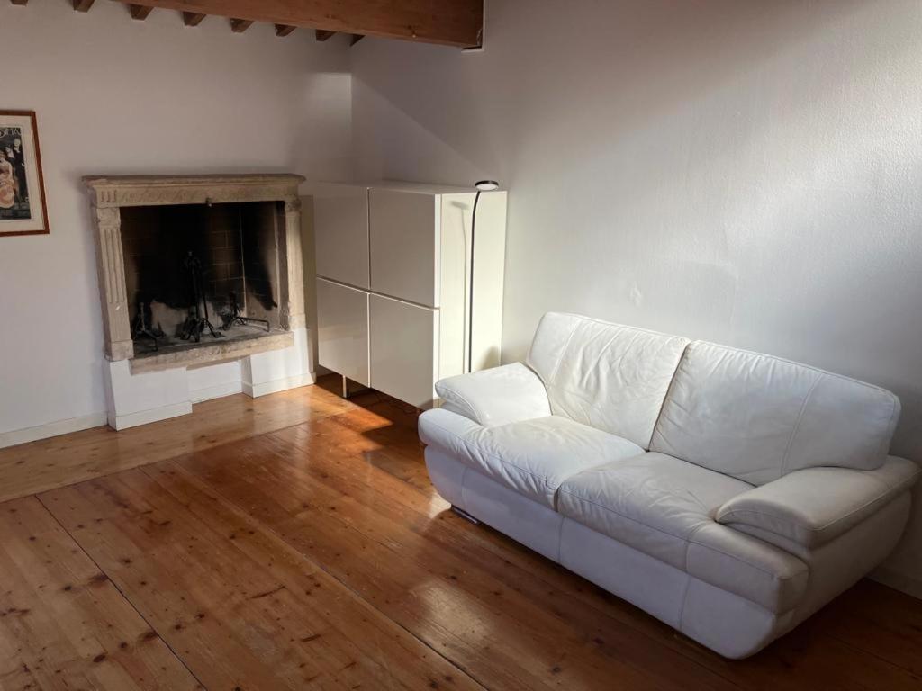 Ferienwohnung Locazione Via Fama 7 Verona Exterior foto